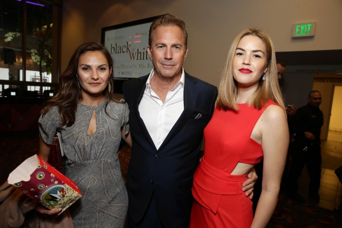 Kevin Costner With His Daughters